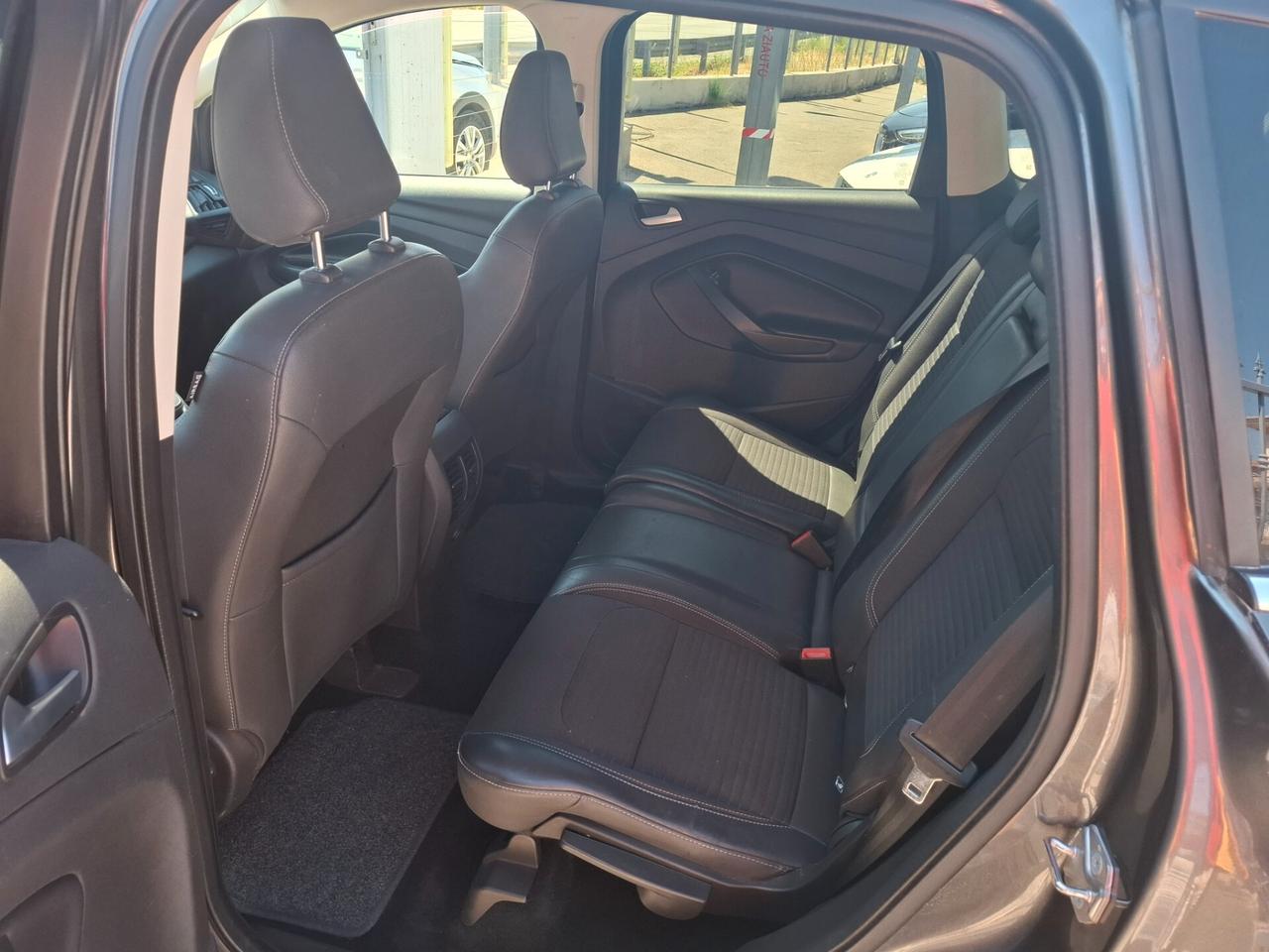 Ford Kuga 1.5 TDCI 120CV titanium anno 2019