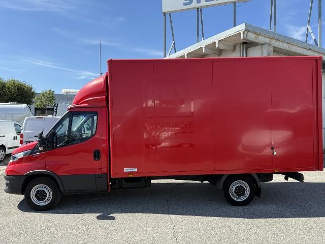 IVECO DAILY 35S16H3.0 BOX