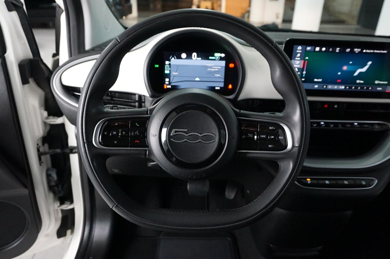 Fiat 500e Berlina 42 kWh La Prima