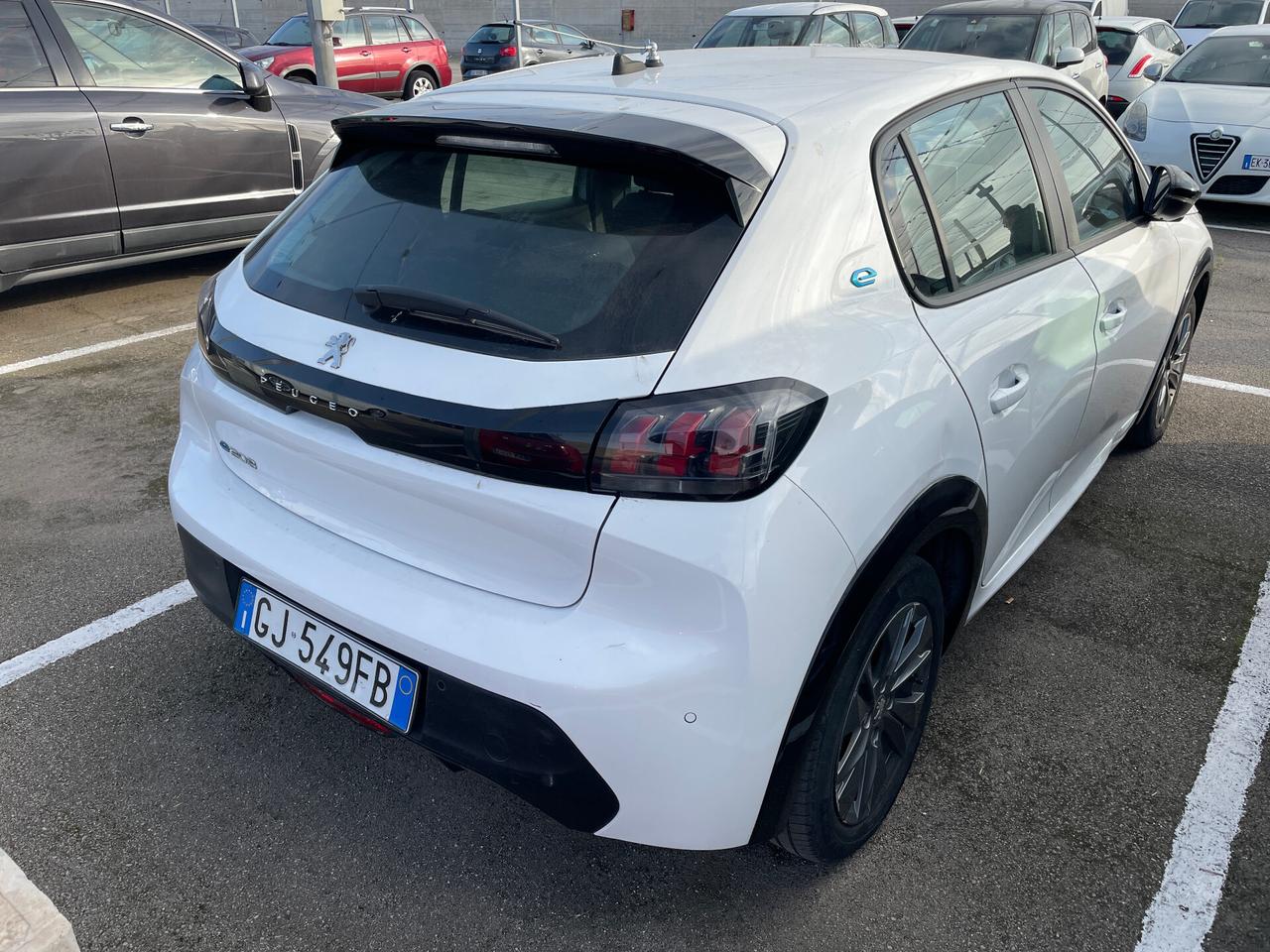 Peugeot 208 motore elettrico 136 CV Active Pack