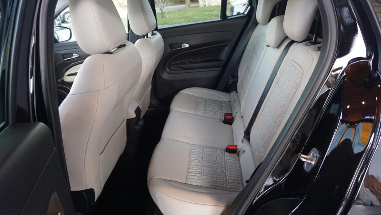 Fiat 600 Hybrid 100 CV DCT MHEV La Prima