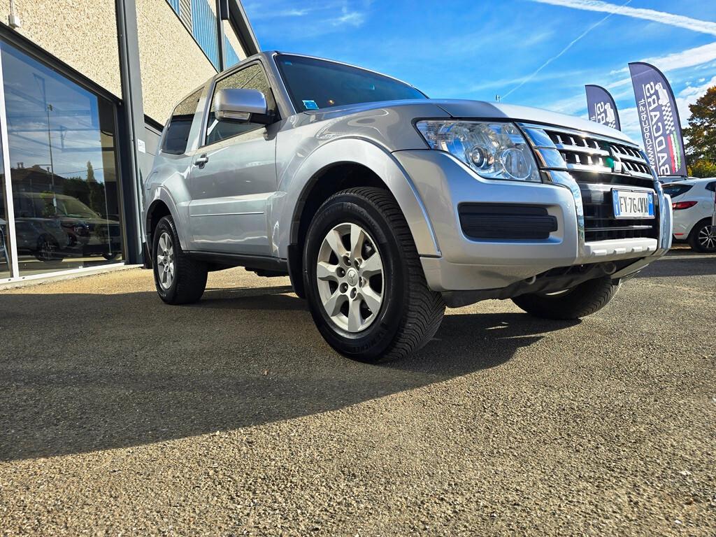 Mitsubishi Pajero 3.2 DI-D 190CV INSTYLE