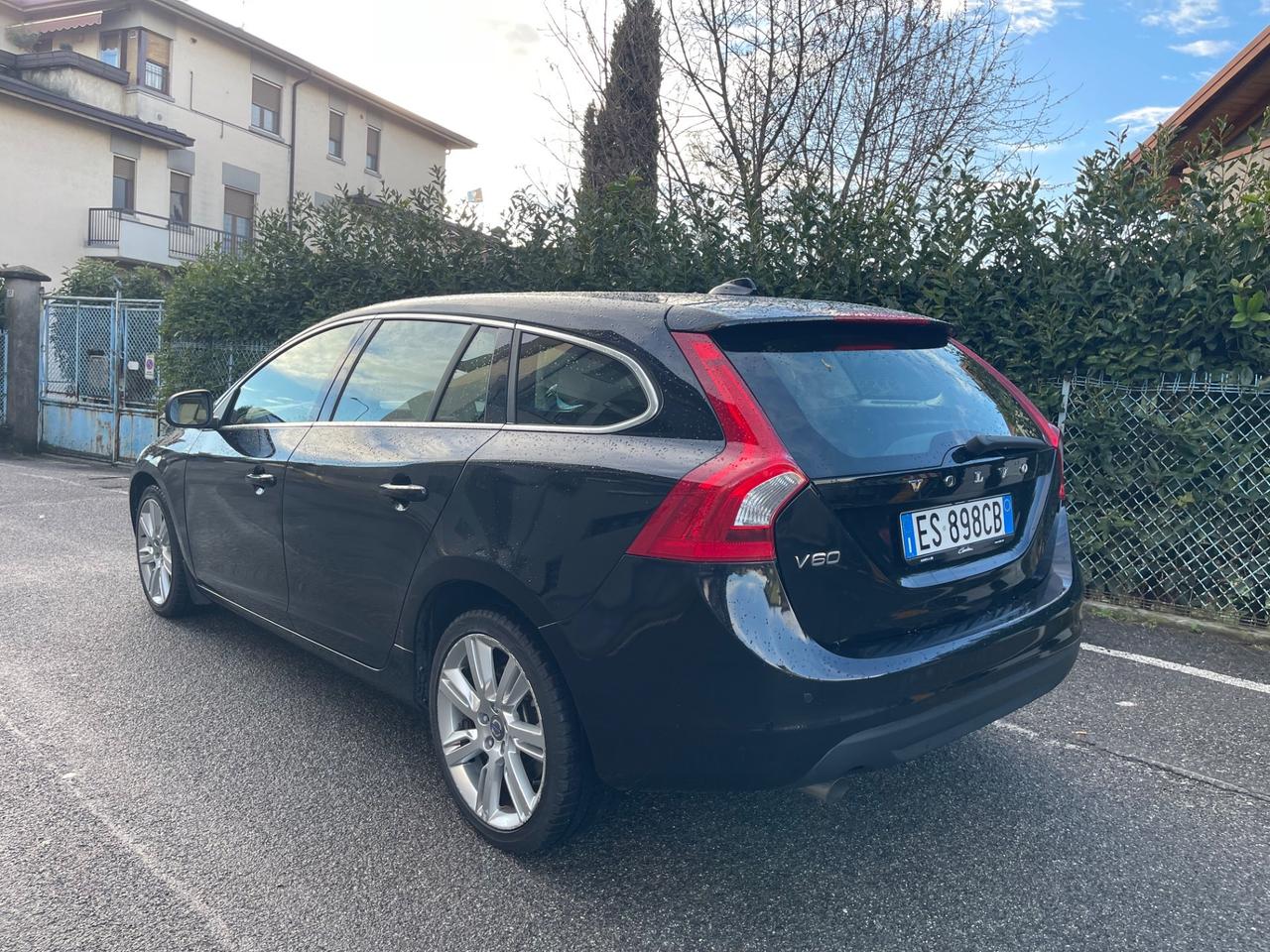 Volvo V60 D3 Geartronic Summum