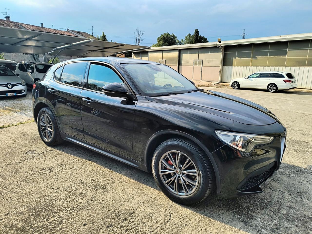 Alfa Romeo Stelvio 2.2 Turbodiesel 190 CV AT8 RWD Business