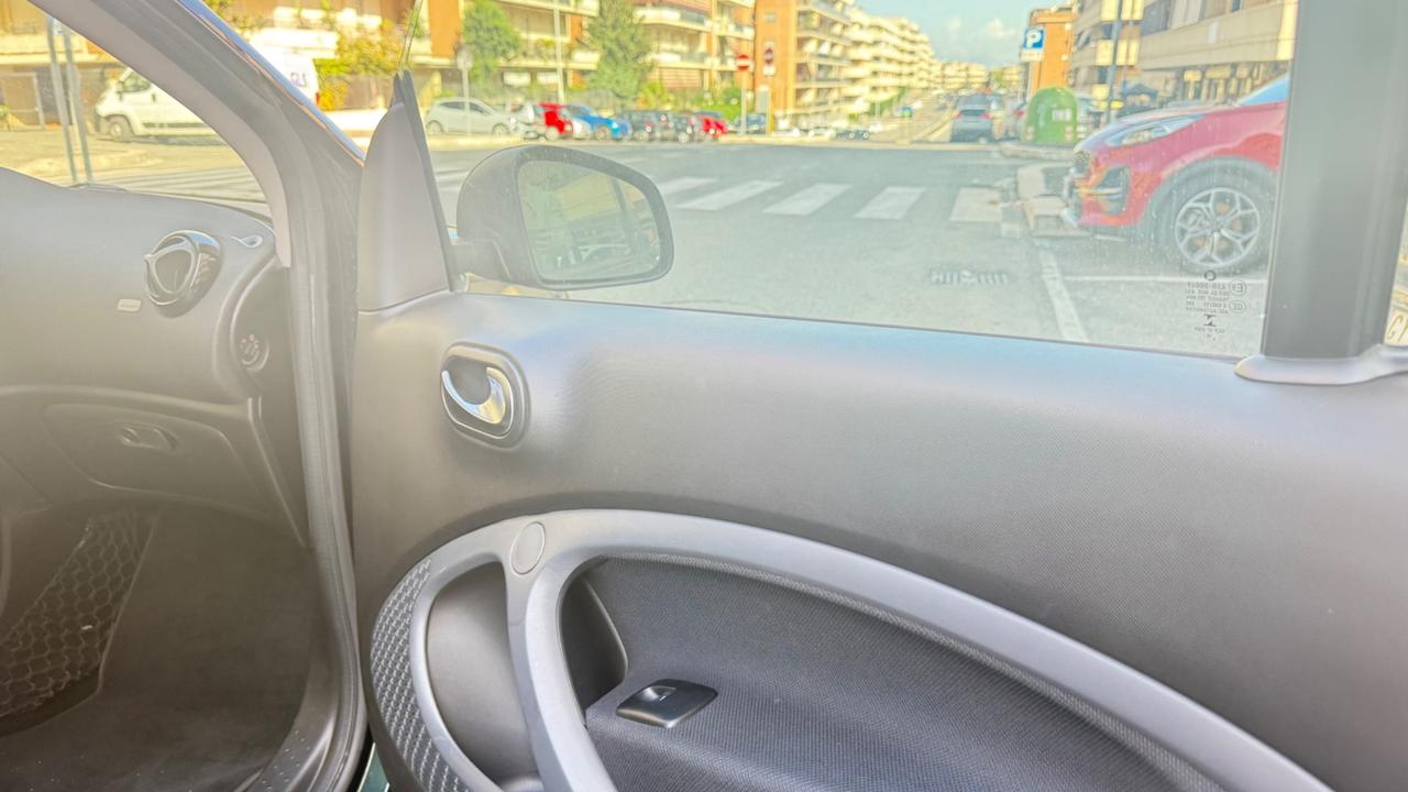 Smart ForTwo 70 1.0 Prime LED NAVI PACK SPORT PANORAMA CERCHI 16 PDC