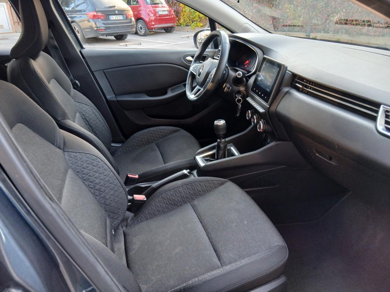 Renault Clio TCe 100 CV 5 porte Zen UNICO proprietario tua con € 164 mese