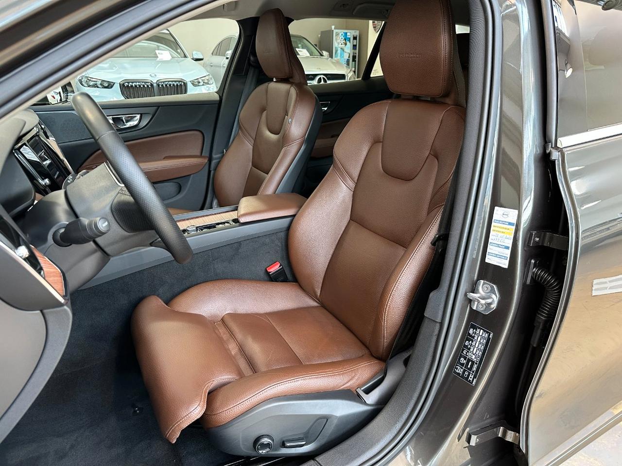 Volvo V60 2.0 d4 Inscription geartronic-19"-Carplay-Camera-Pelle