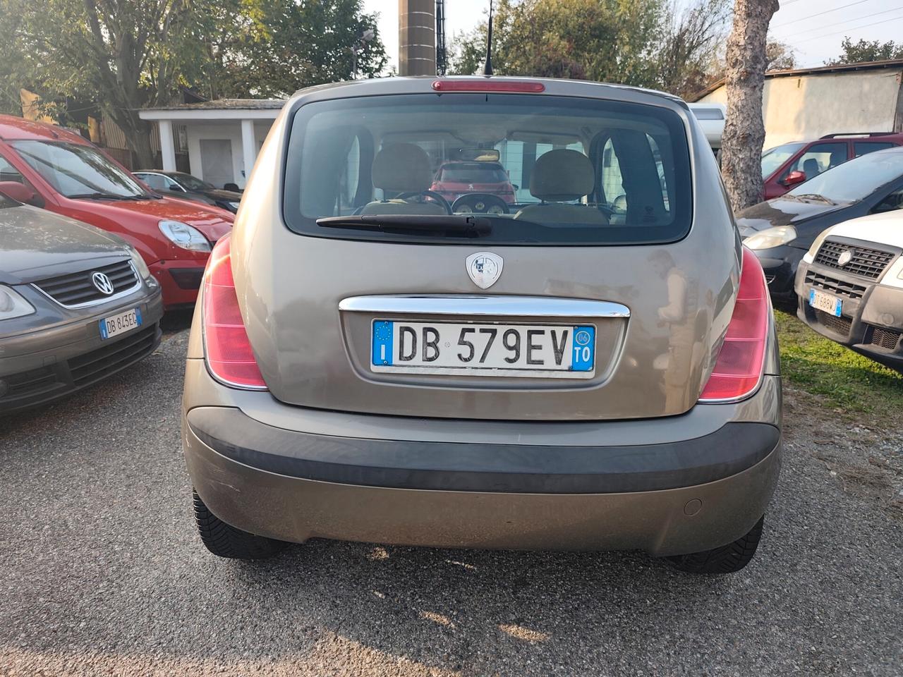 Lancia Ypsilon 1.3 MJT 75 CV Oro