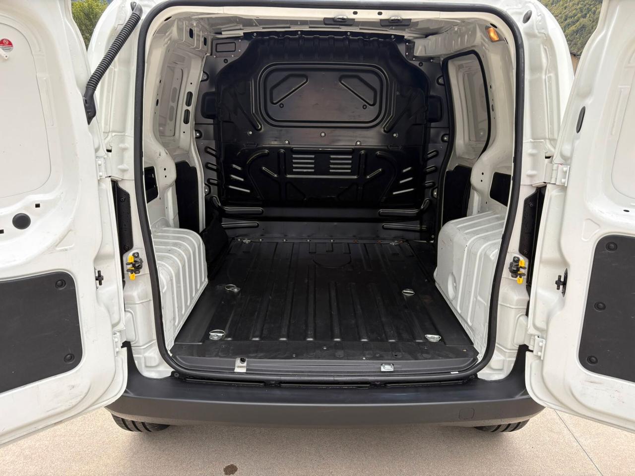 Fiat Fiorino 1.3 MJT 95CV Cargo SX