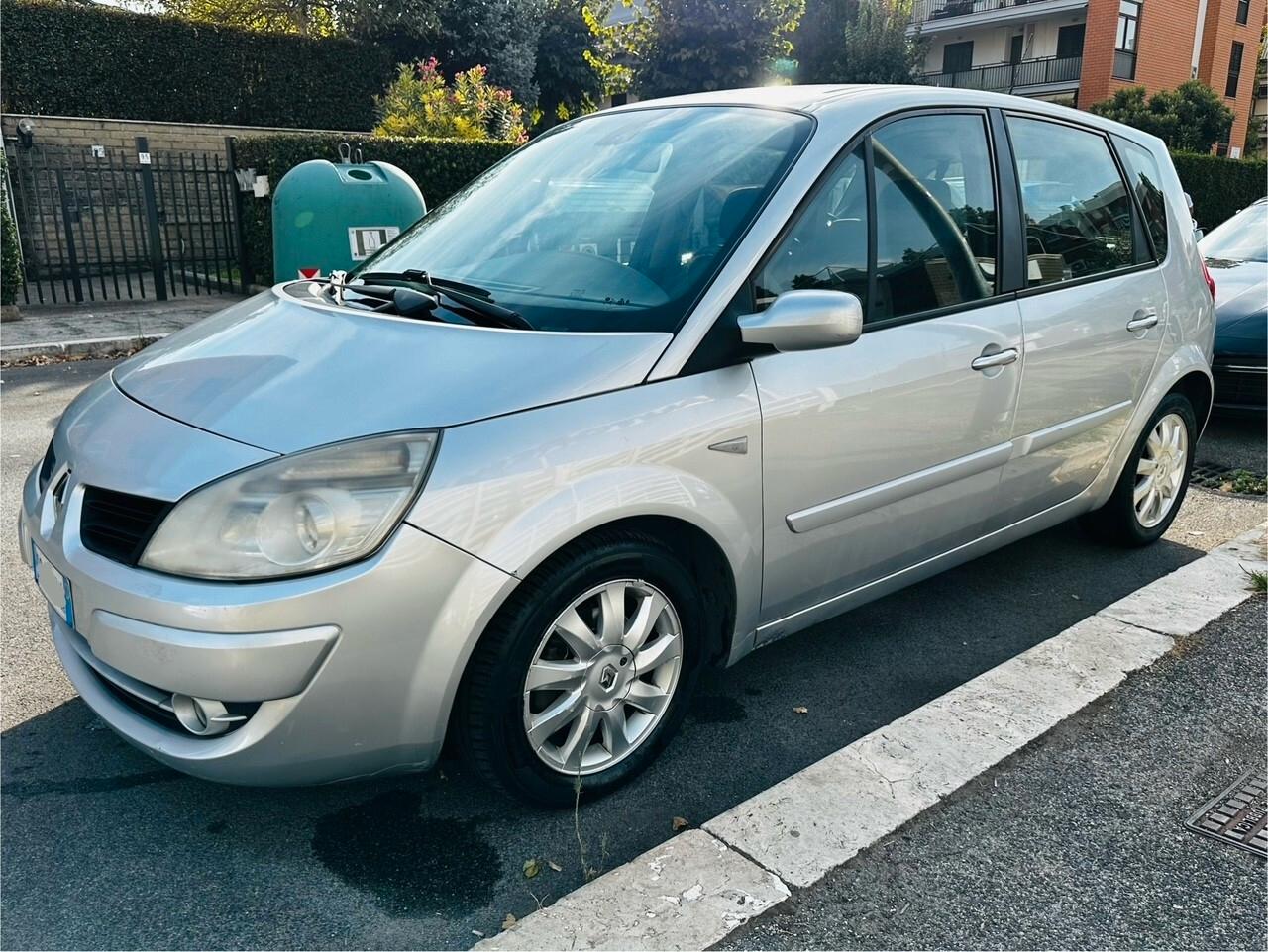 Renault Scenic 5 posti