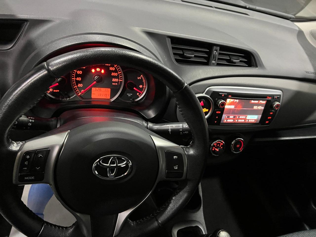 Toyota Yaris 1.0 5 porte Sol