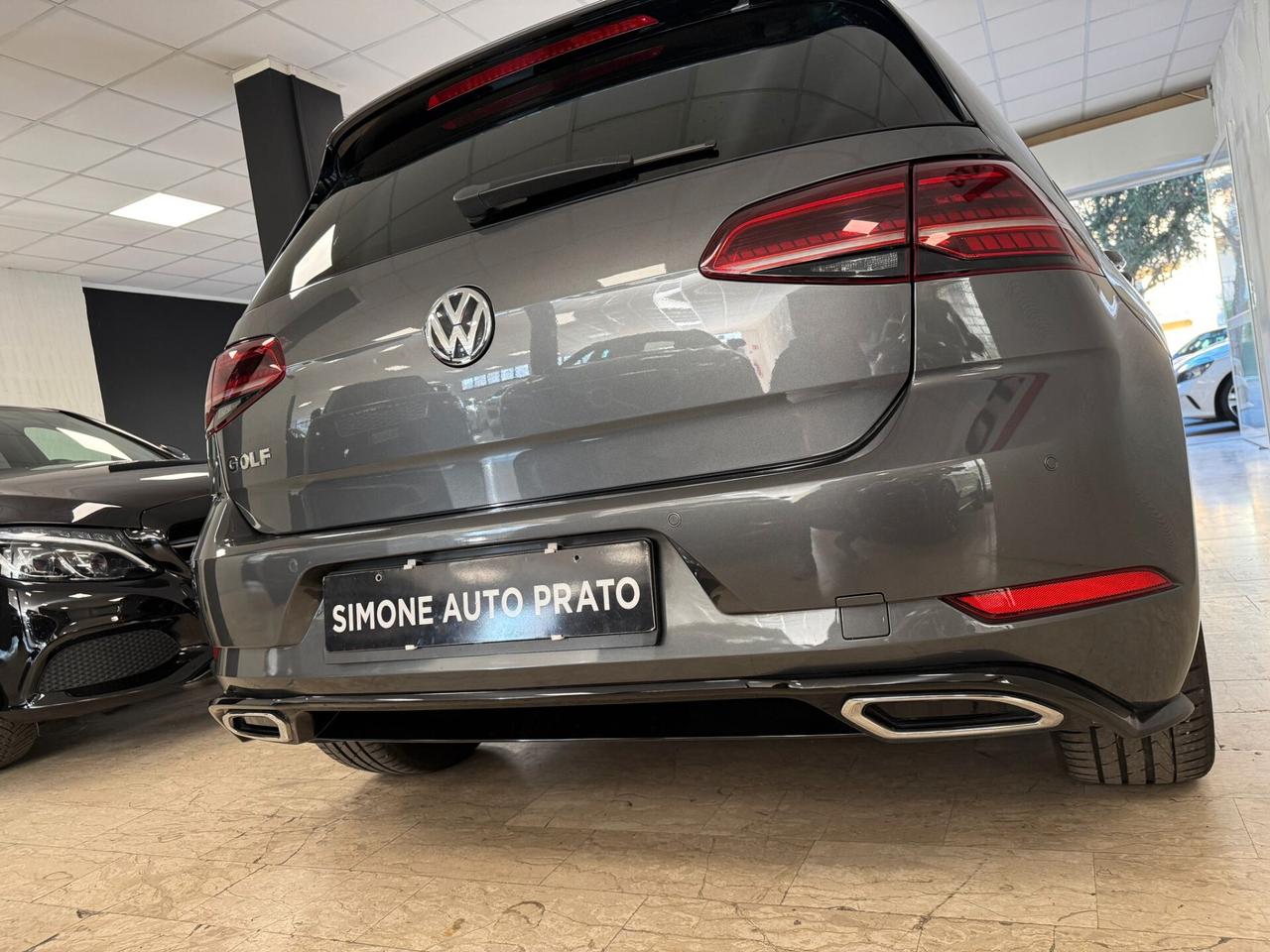 Volkswagen Golf 1.6 TDI 115 CV 5p. Executive BlueMotion Technology R-Line