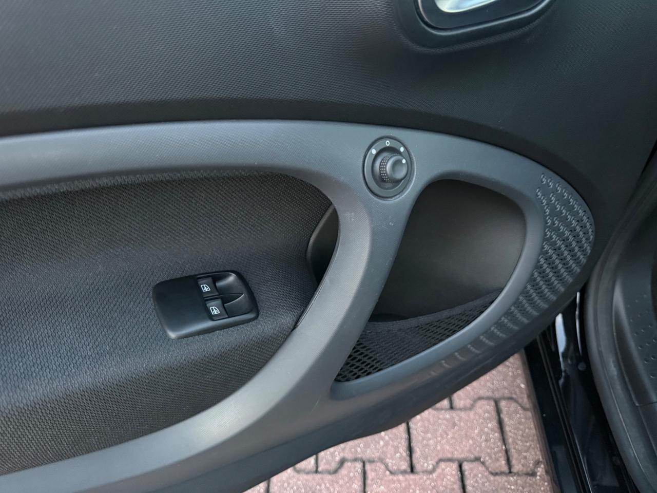 Smart ForTwo EQ Passion TAGLIANDI MERCEDES - PARI AL NUOVO PREZZO REALE, NO OBBLIGO FINANZIAMENTO!!!