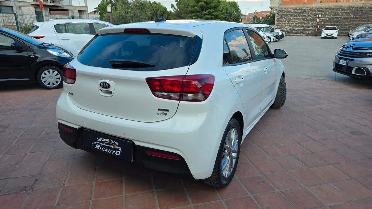 Kia Rio 1.4 CRDi 90CV 5 porte Cool