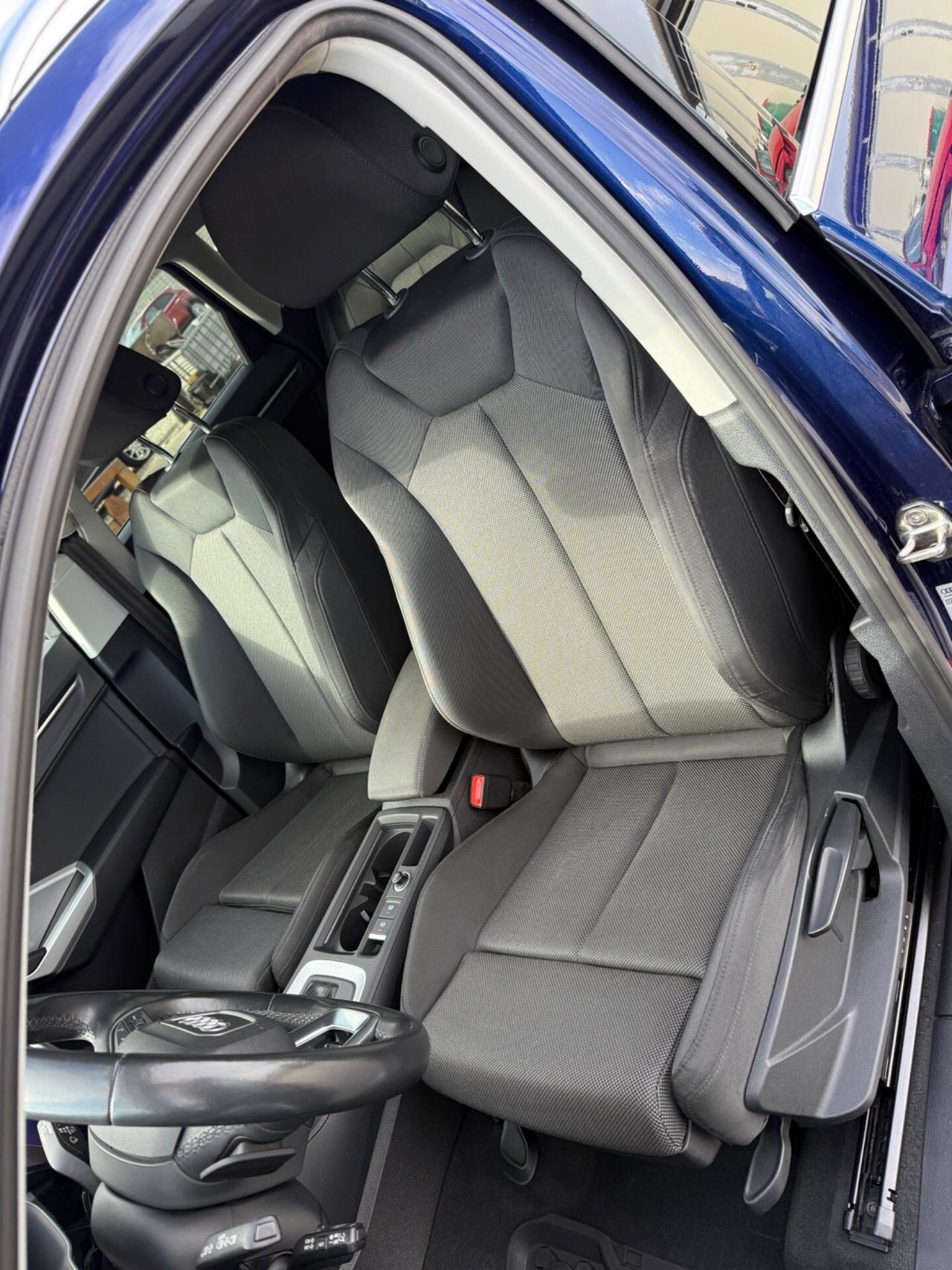 Audi Q3 35 TDI S tronic Business Advanced 12/2022