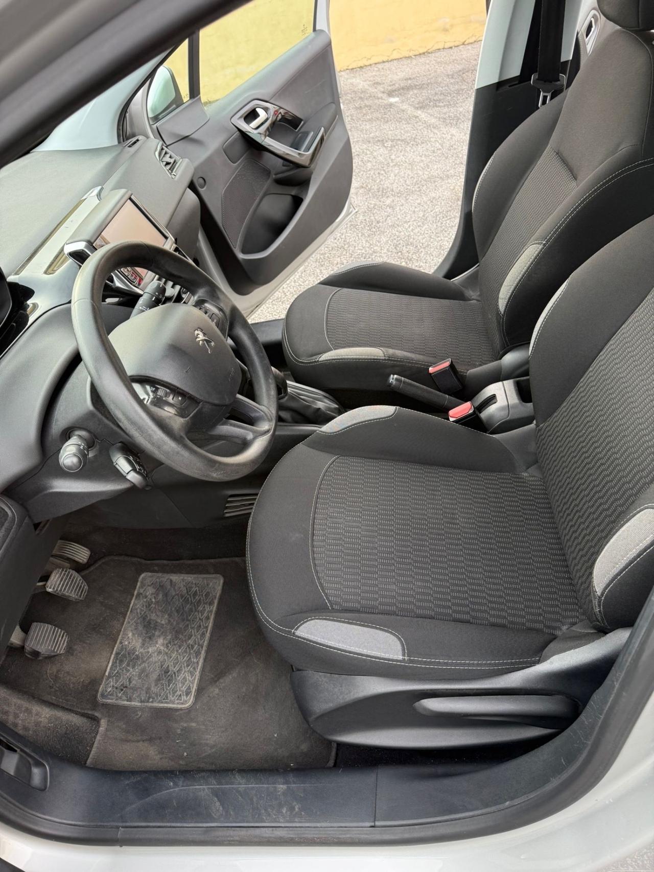 Peugeot 208 PureTech 68 5 porte Access