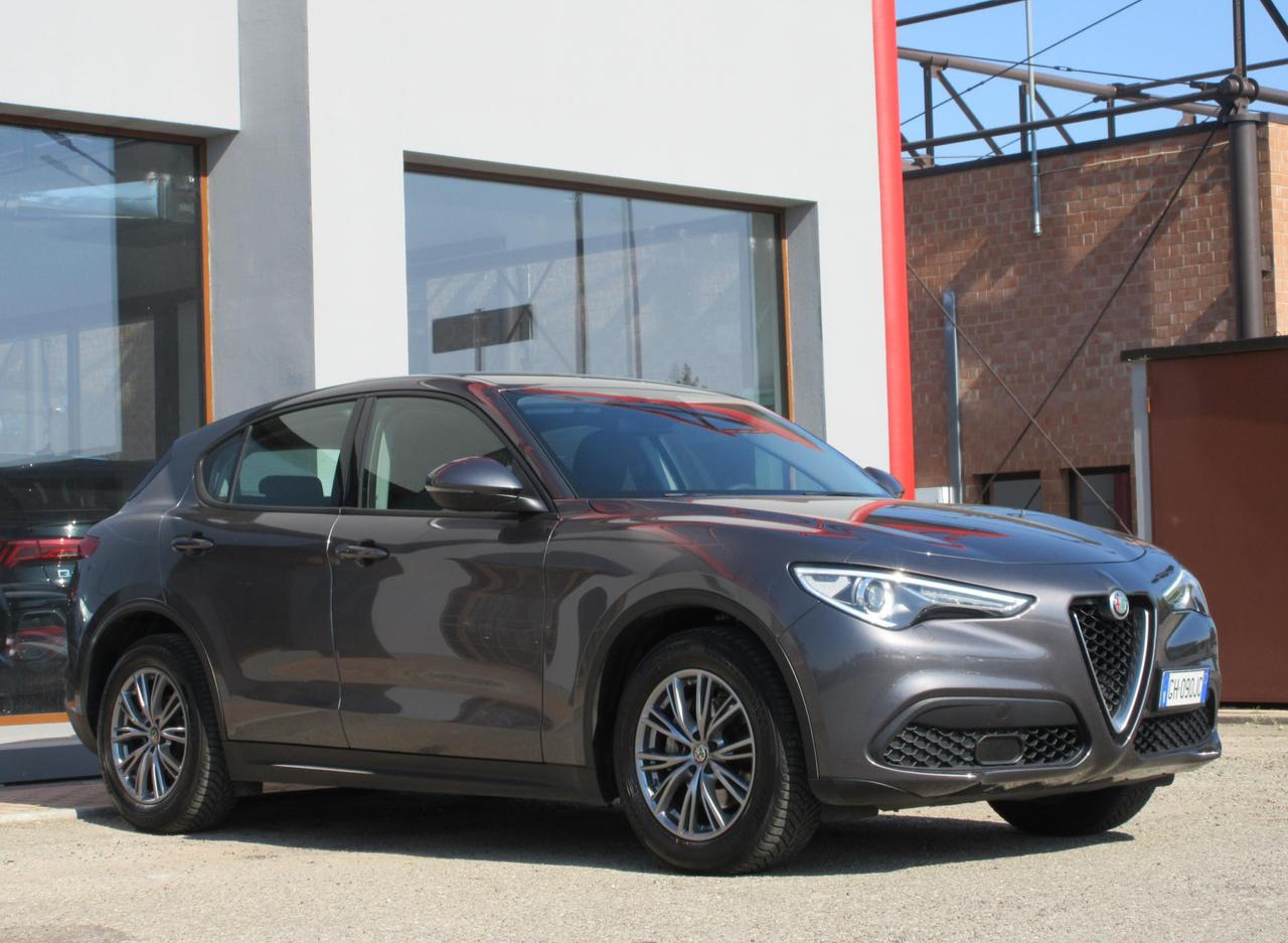 Alfa Romeo Stelvio 2.2 t Business Q4 190cv auto