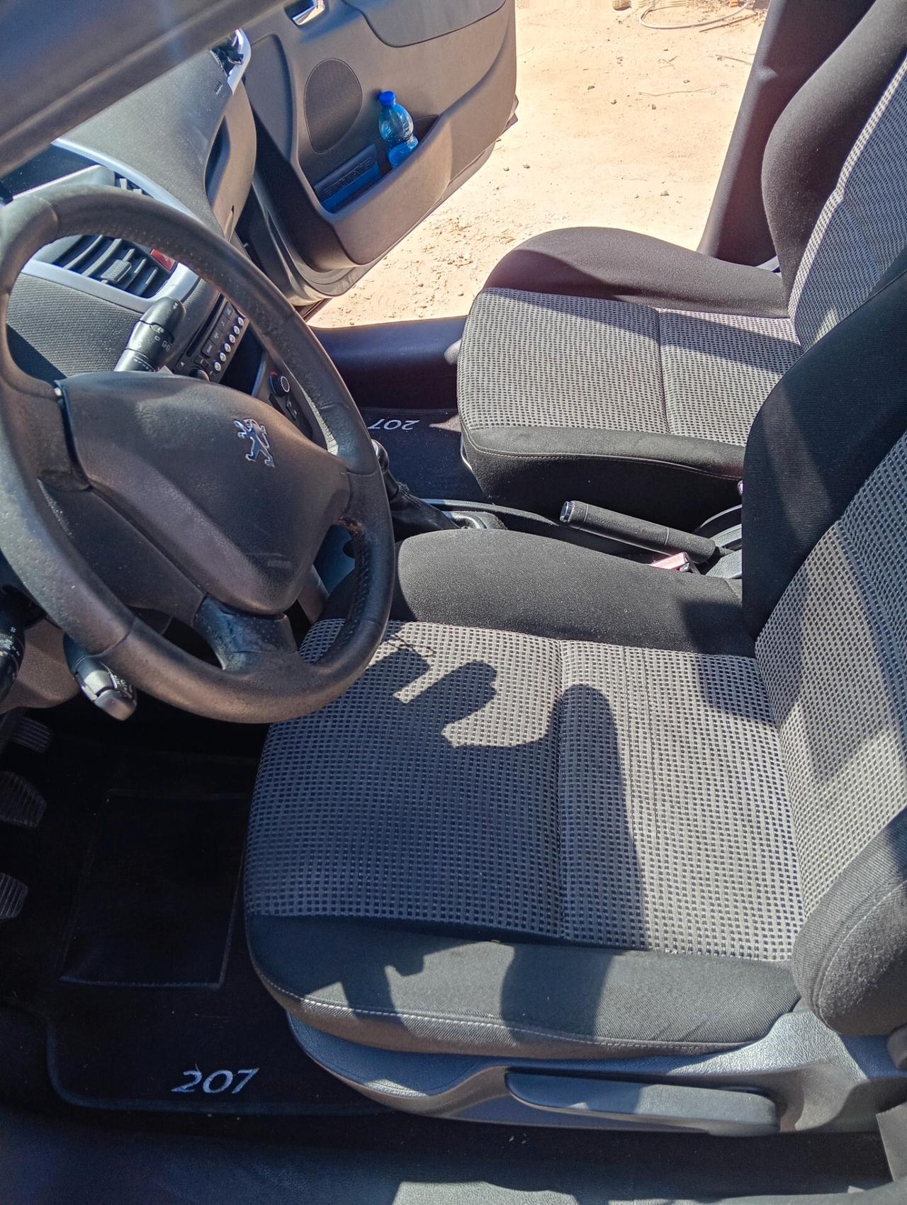 Peugeot 207 1.6 HDi 90CV 5p. XS