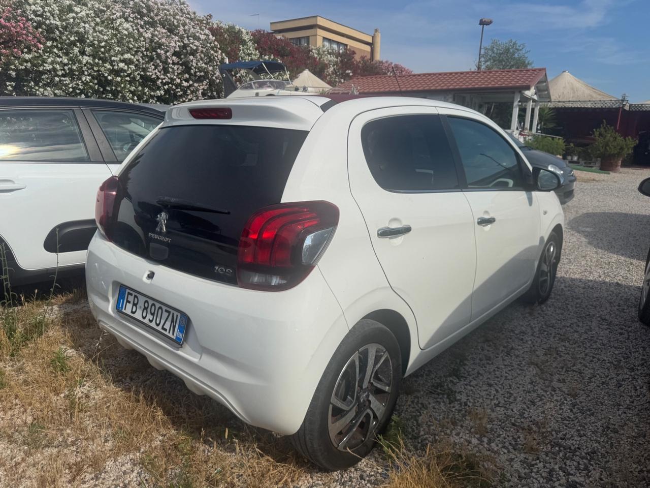 Peugeot 108 CABRIO Allure TOP! GARANTITA