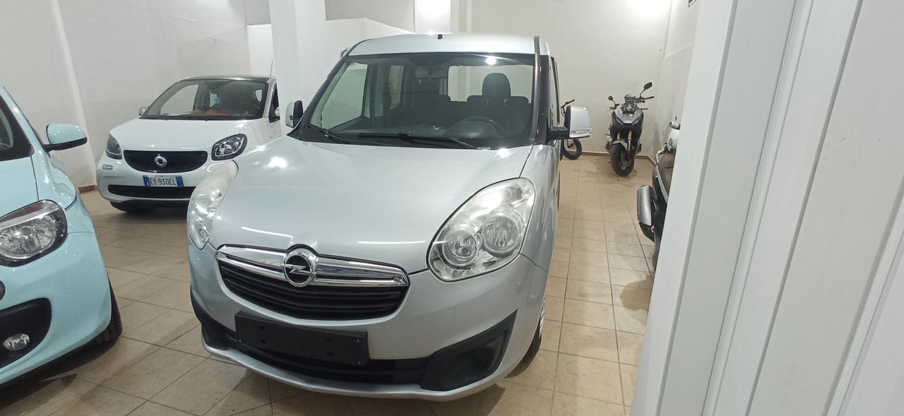 Opel Combo Tour