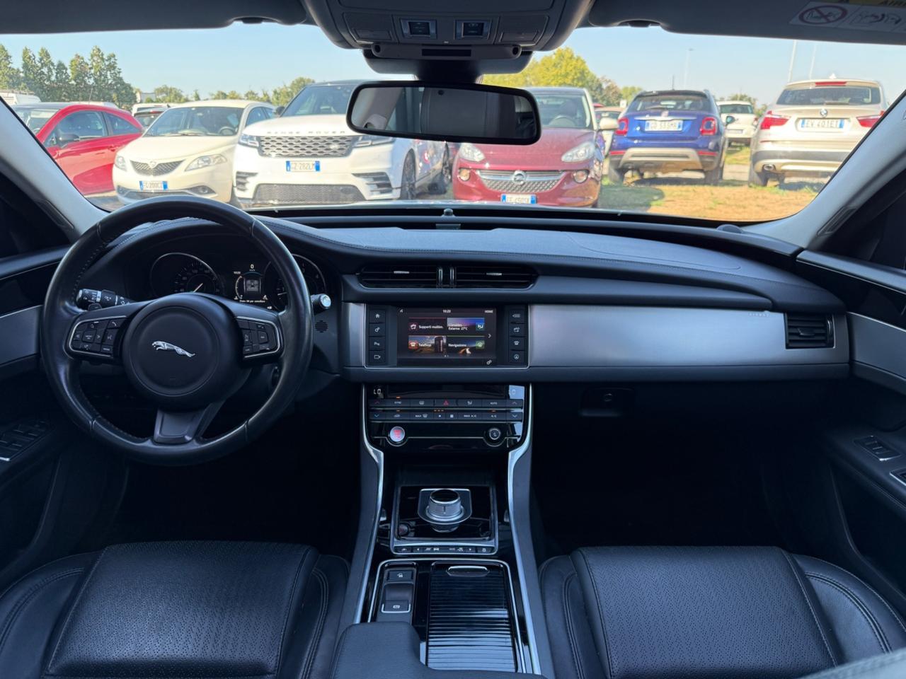 Jaguar XF 3.0 D V6 300 CV aut. R-Sport