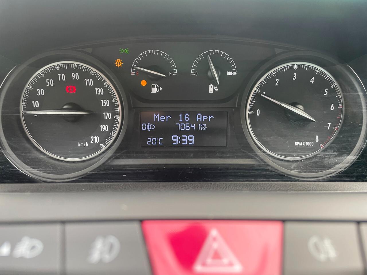 Lancia Ypsilon 1.0 FireFly 5 porte S&S Hybrid Silver