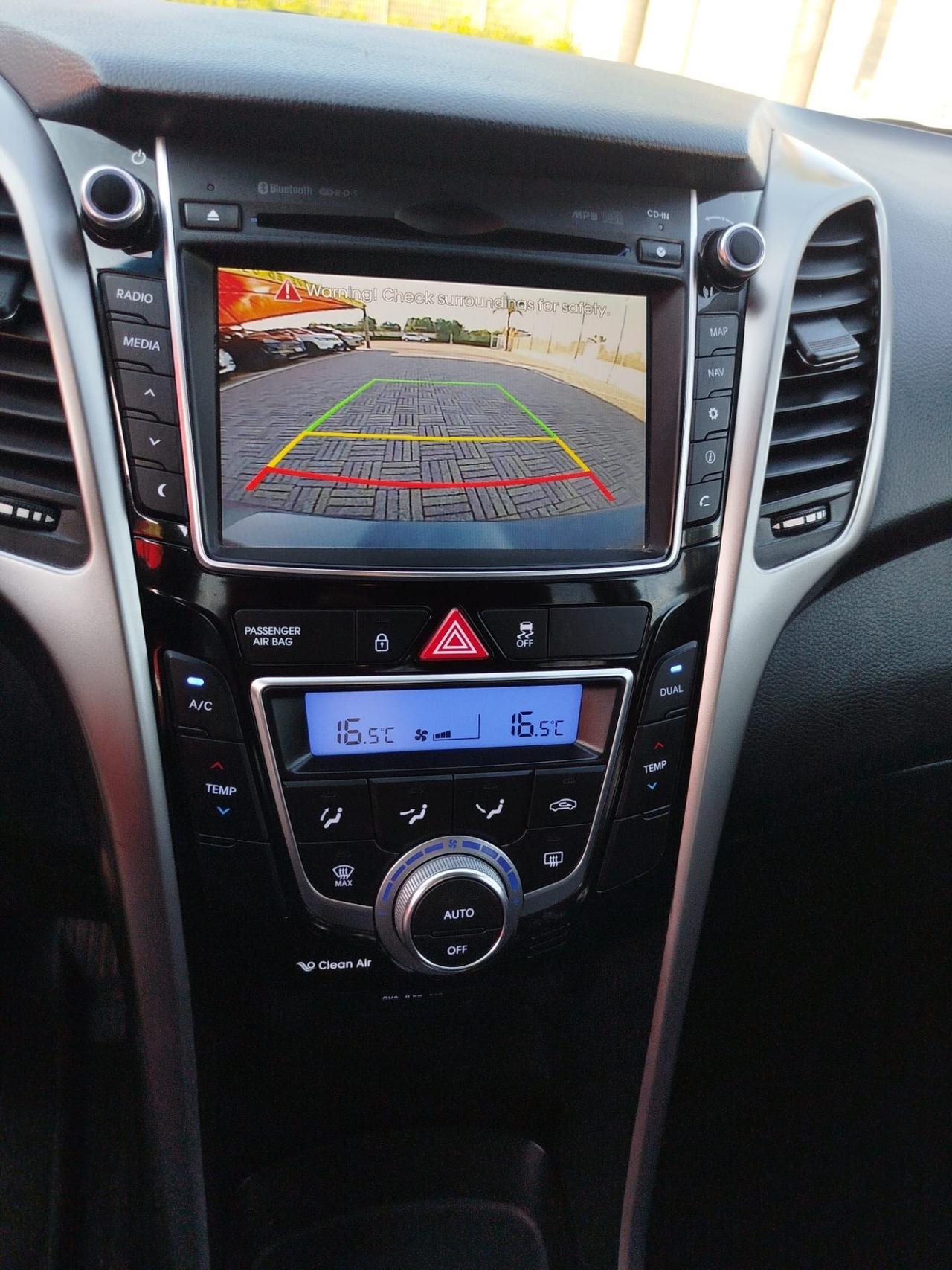 Hyundai i30 1.6 CRDi 128 CV 5p. Style+
