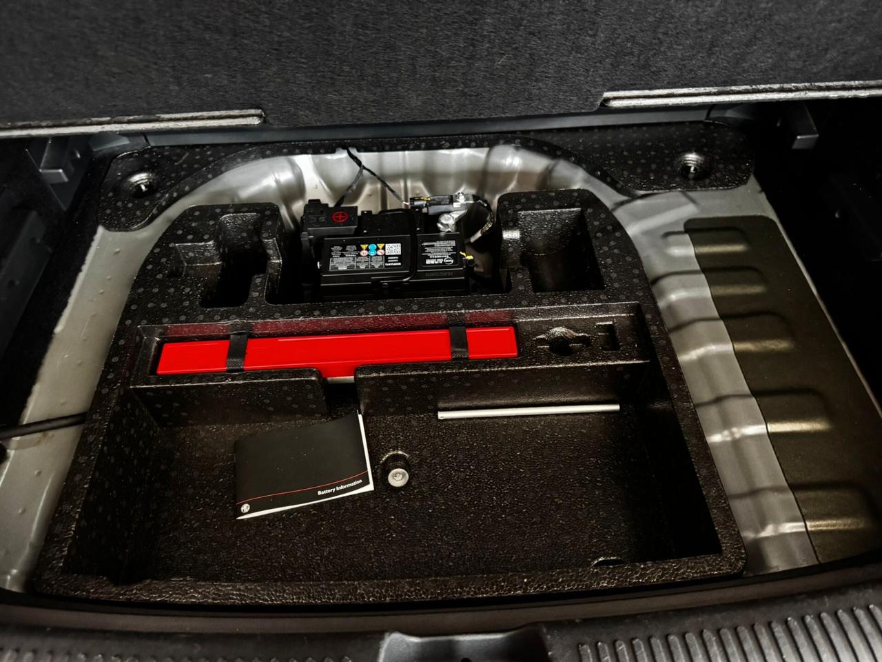 Mg ZS Hybrid+ Luxury - 2025