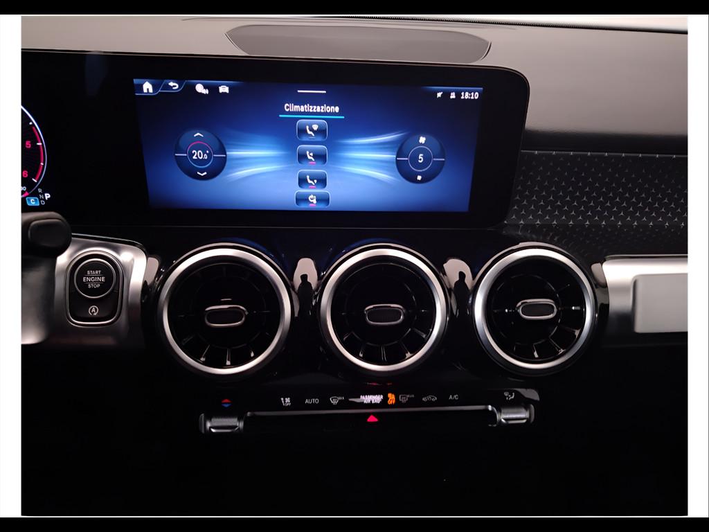 Mercedes-Benz GLB - X247 2023 - GLB 180 d Progressive Advanced auto