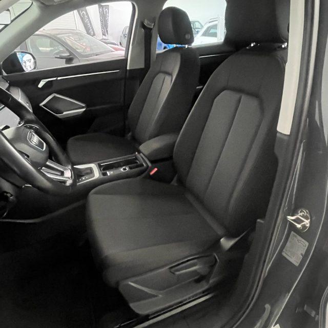 AUDI Q3 35 TDI S tronic Business