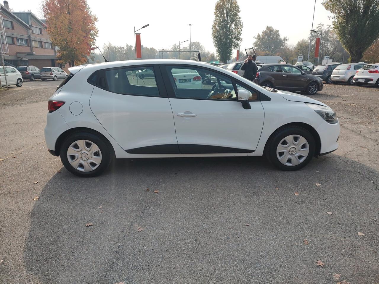 Renault Clio 1.2 75CV GPL 5 porte Wave, EURO 5B, CON SCADENZA 2035. OK NEOPATENTATI, GARANZIA L.12 MESI