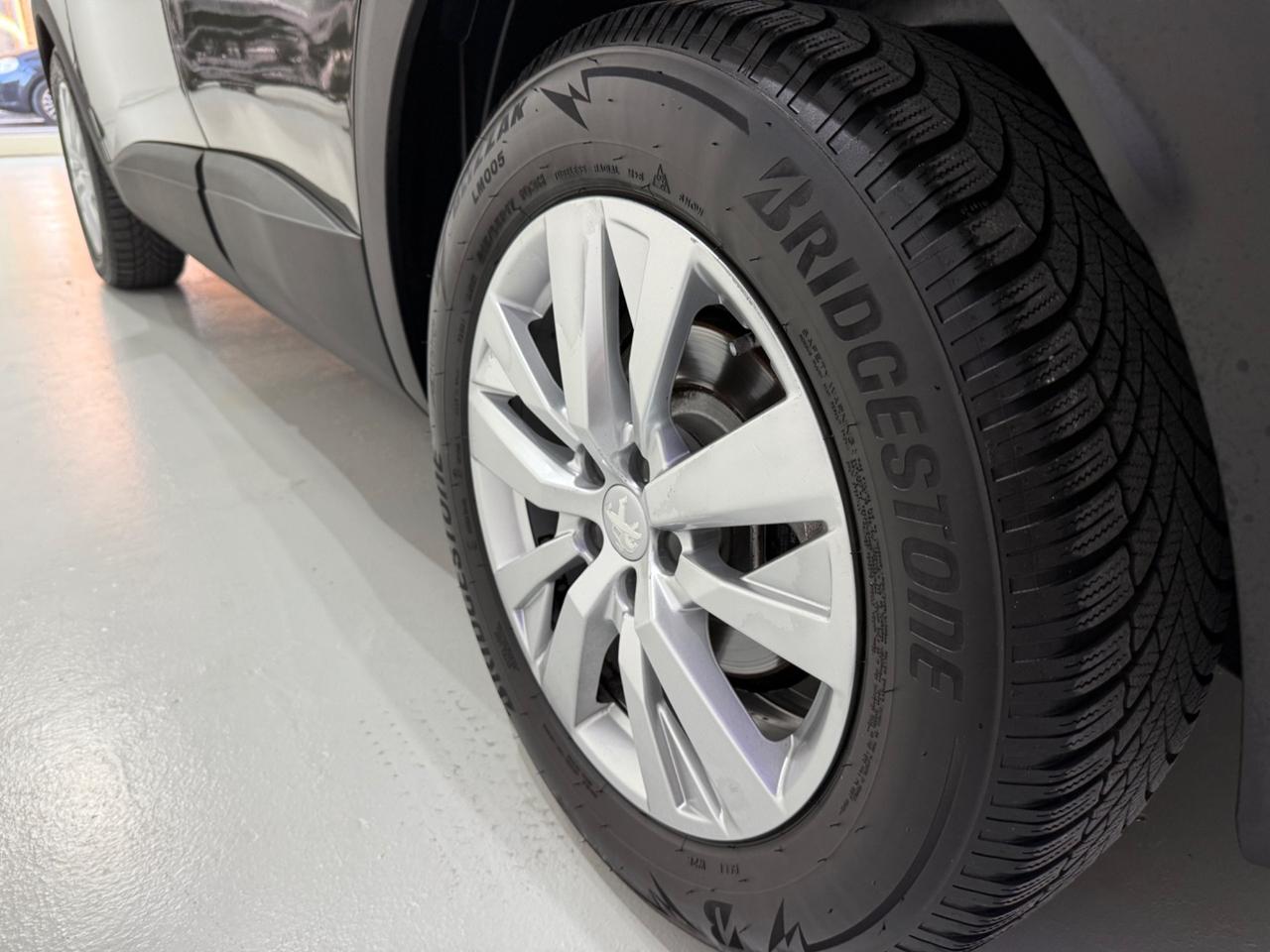Peugeot 3008 BlueHDi 130 S&S EAT8 Business