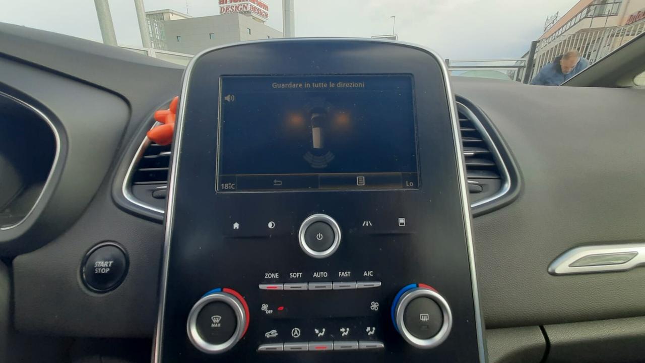 Renault Grand Scenic dCi 8V 110 CV EDC Energy Intens