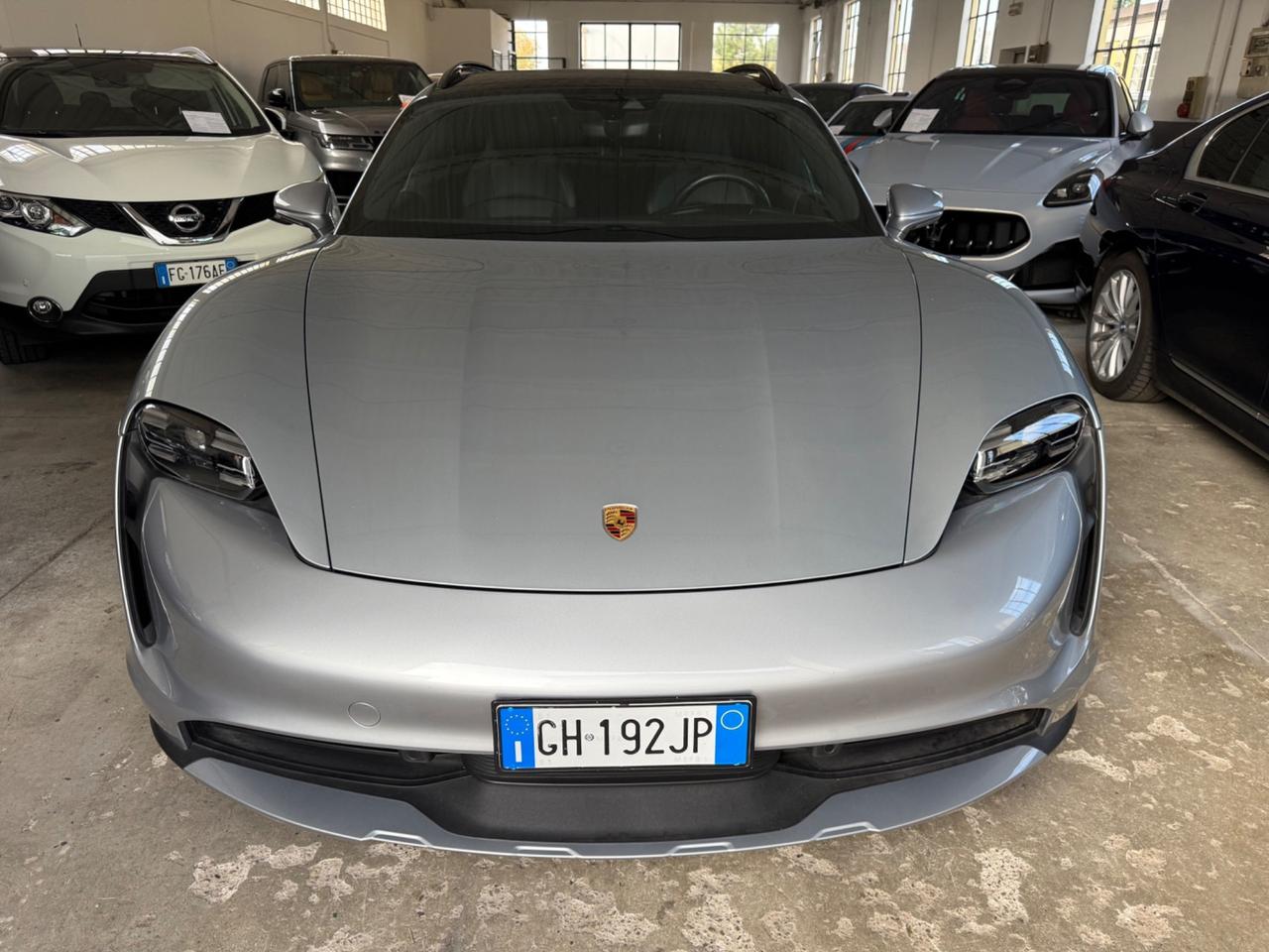 Porsche Taycan 4 Cross Turismo