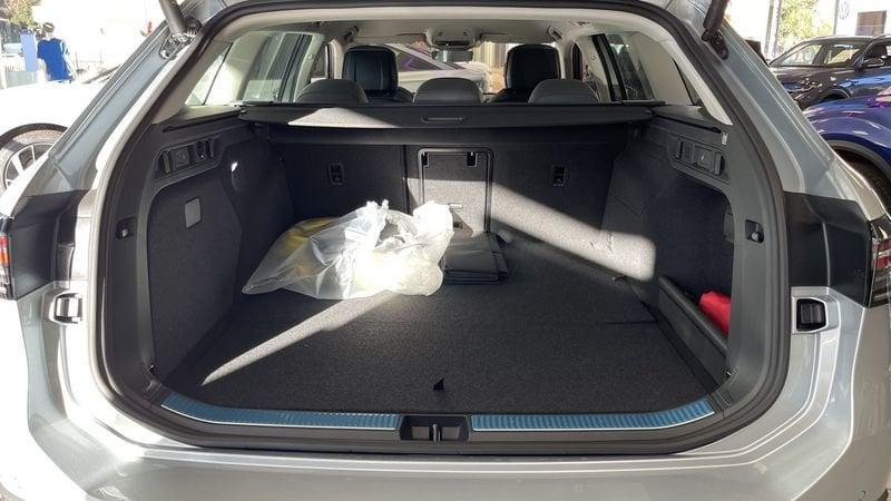 Volkswagen Passat 1.5 TSI eHybrid 204 CV DSG Business