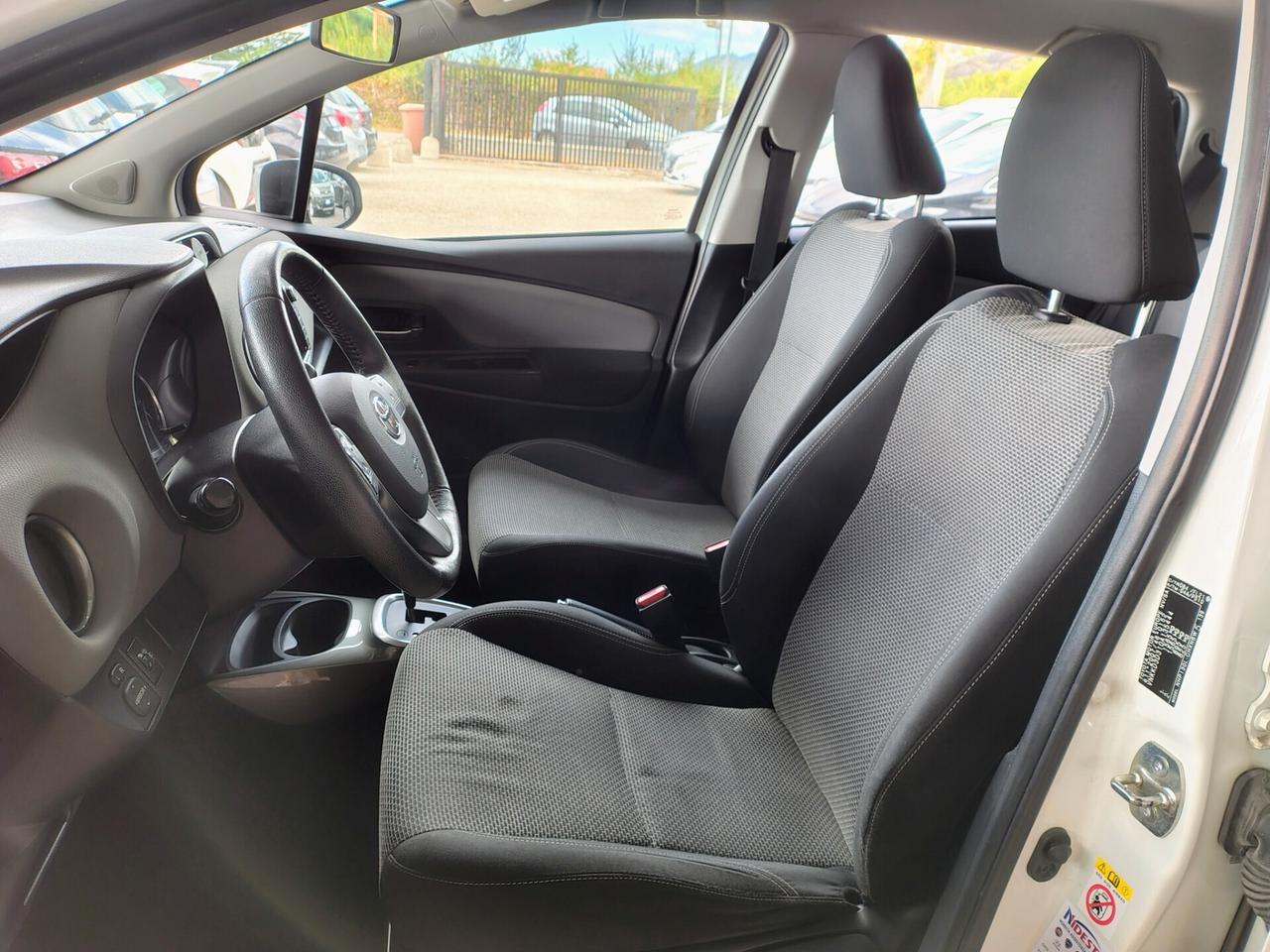 Toyota Yaris 1.5 Hybrid 5 porte Lounge