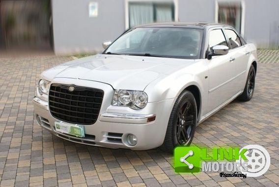 Chrysler 300C 3.0CRD anno 2007 unico proprietario rifiniture personalizzate