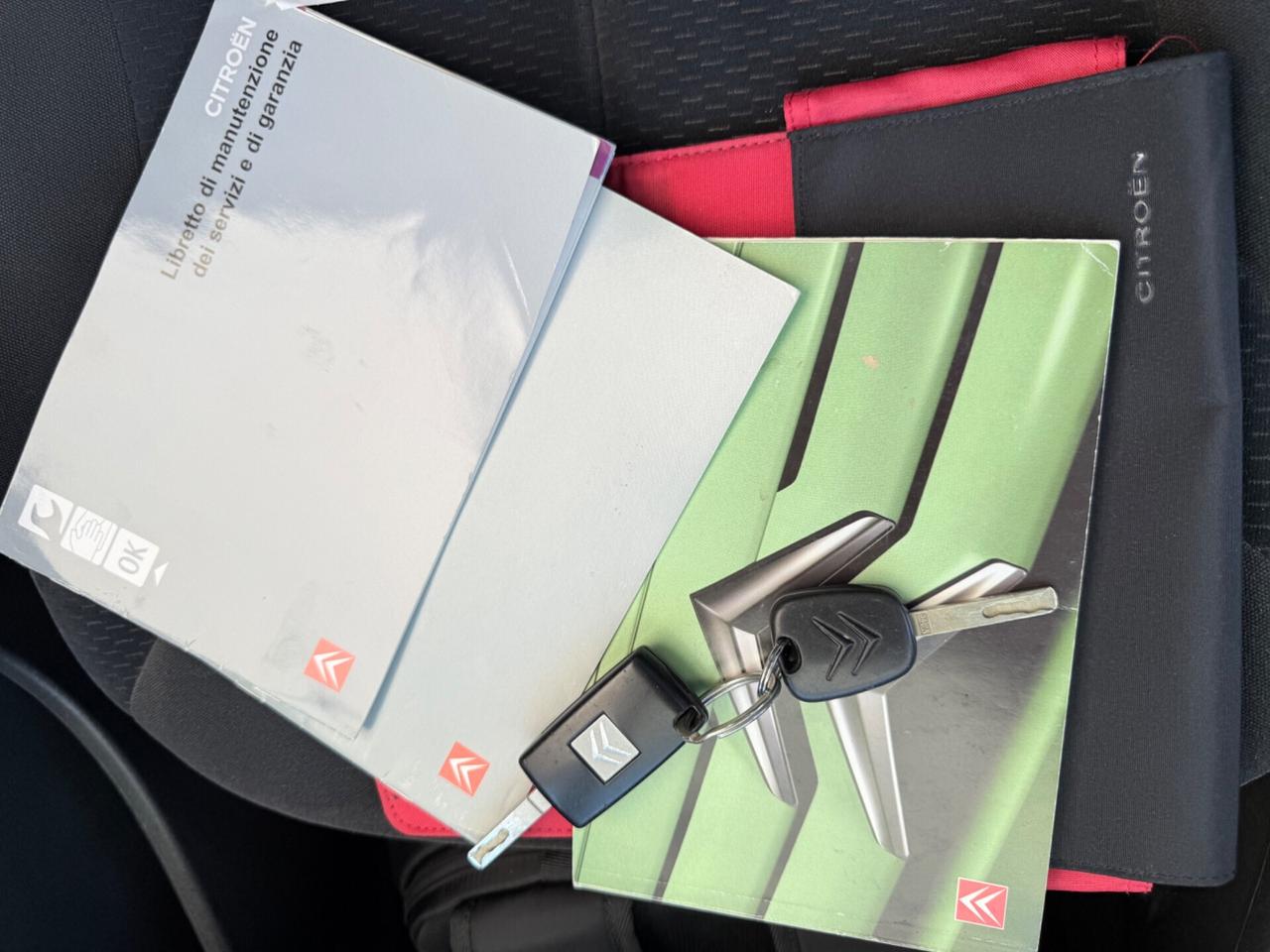 Citroen C3 exclusive 1.1 Benzina 90milaKM NEOPATENTATI