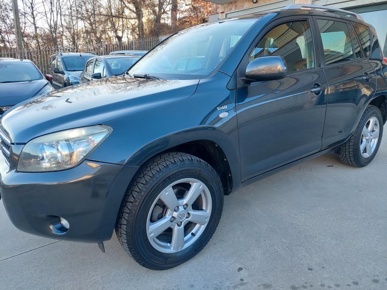 Toyota RAV 4 RAV4 2.2 D-4D 136 CV Sol