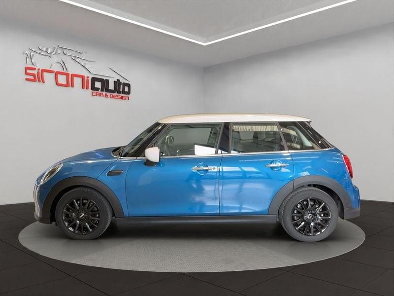 MINI Mini 5 porte 1.5 Cooper Essential auto 5porte