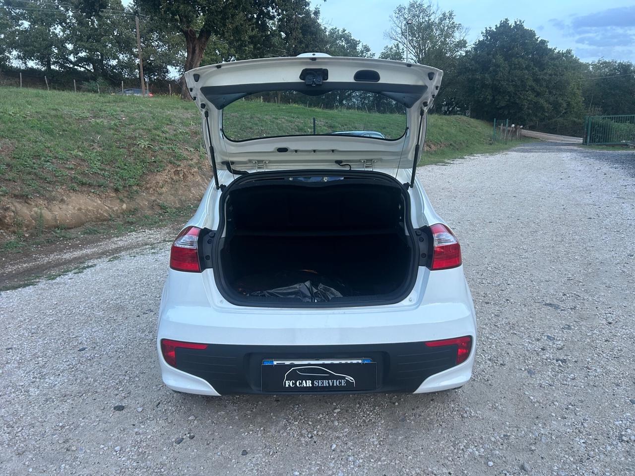 Kia Rio 1.2 CVVT 5p. ECO GPL Cool neopatentati