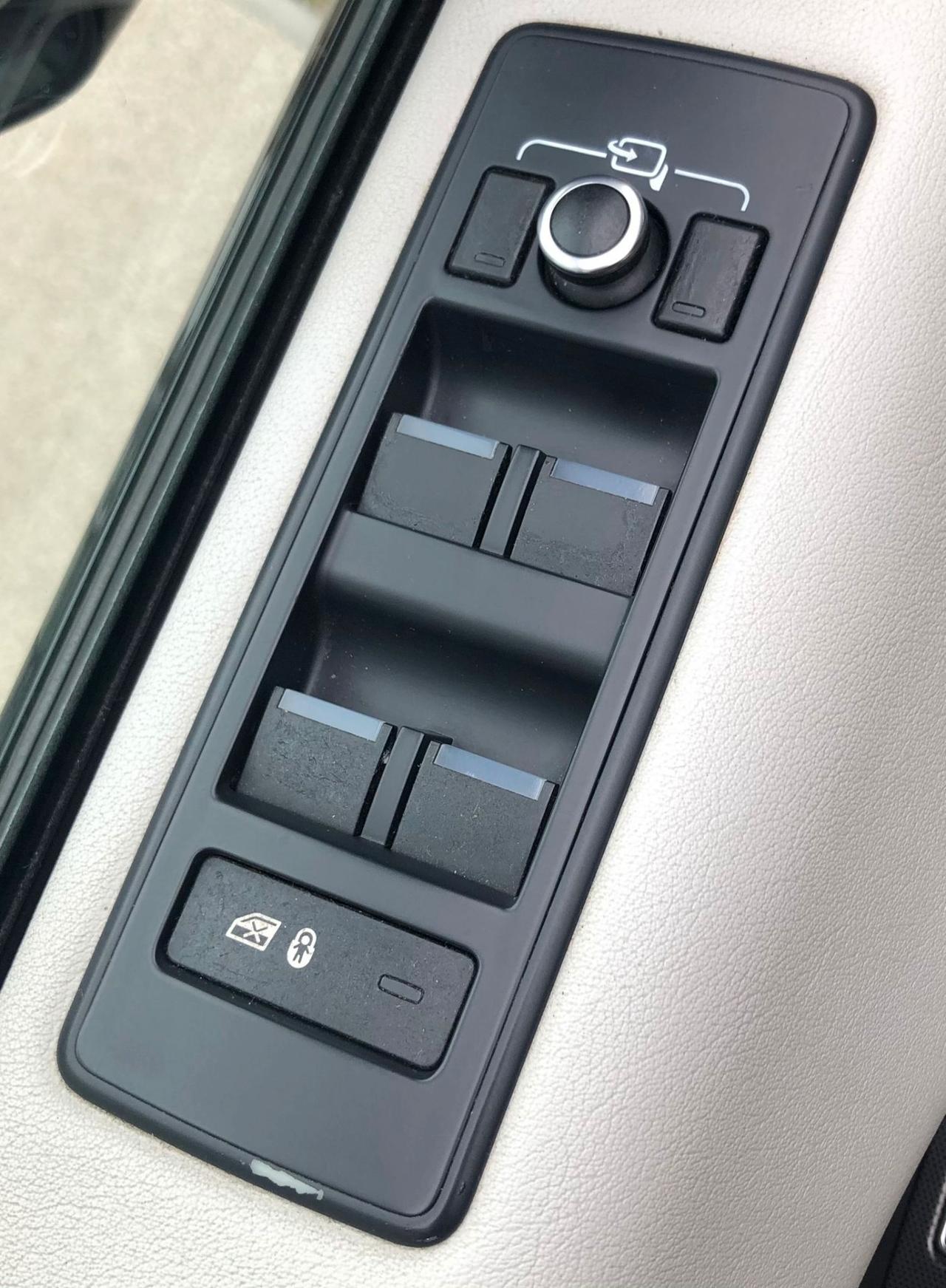 Range Rover Sport 3.0 TDV6 HSE // SOLO PER COMMERCIANTI