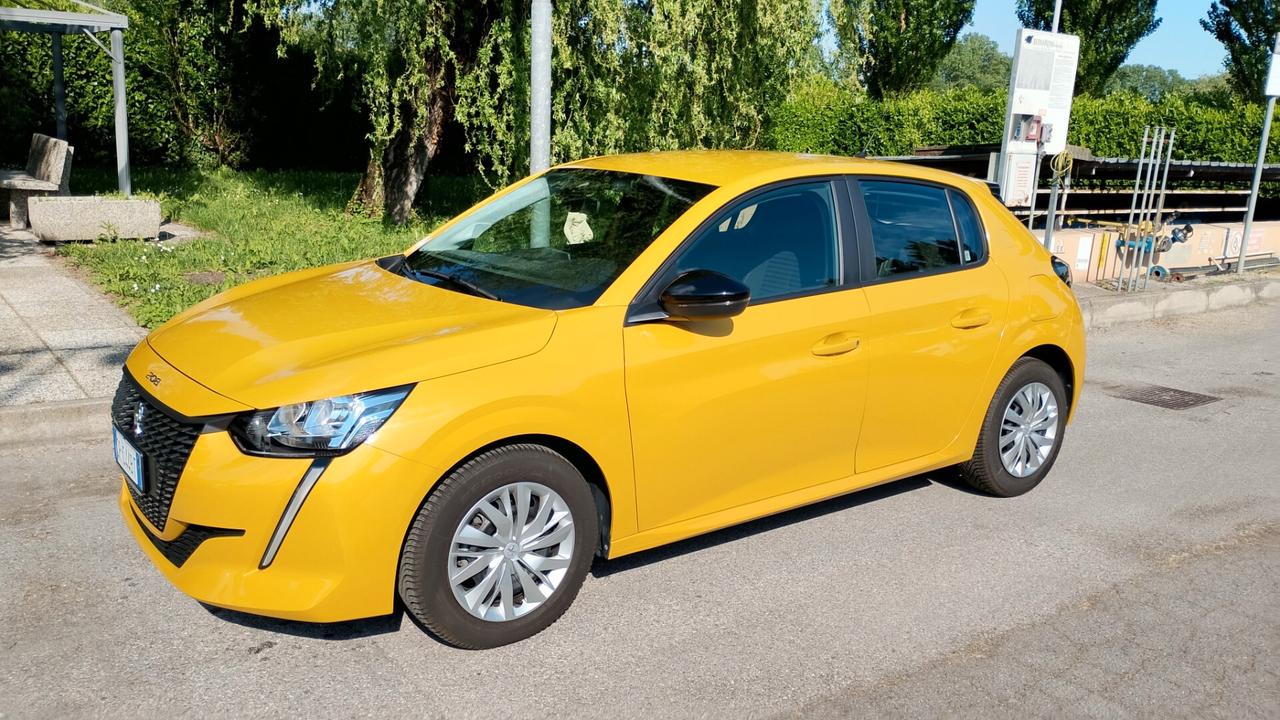 Peugeot 208 PureTech 15000km!!!