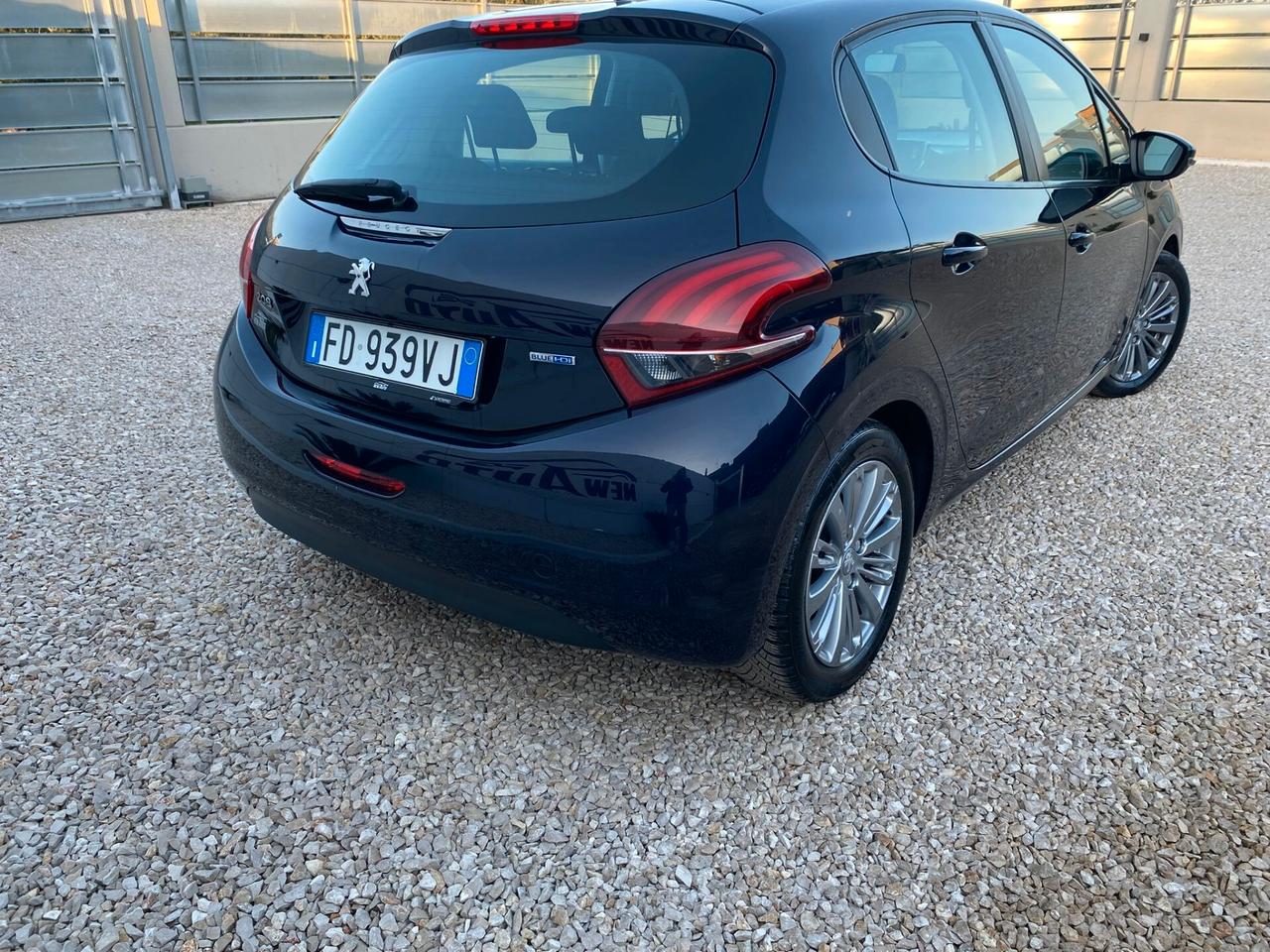 Peugeot 208 BlueHDi 75 5 porte Active
