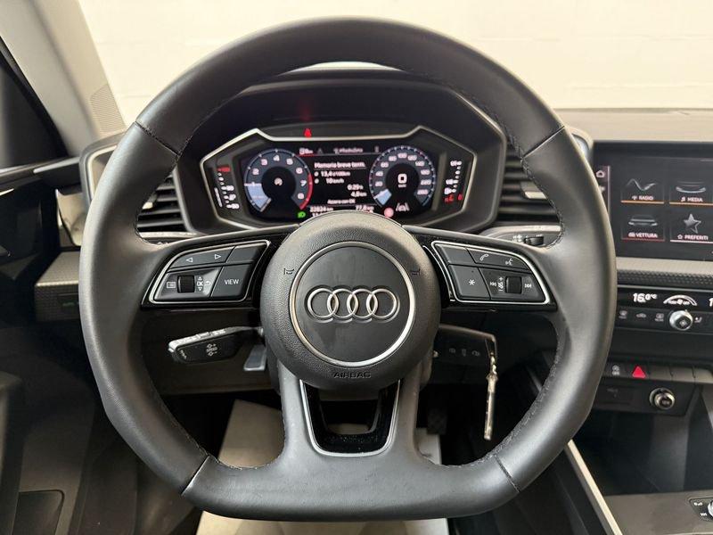 Audi A1 SPB 30 TFSI Black Edition S-line + C.Play + Led