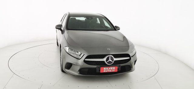 MERCEDES-BENZ A 180 Automatic Business Extra