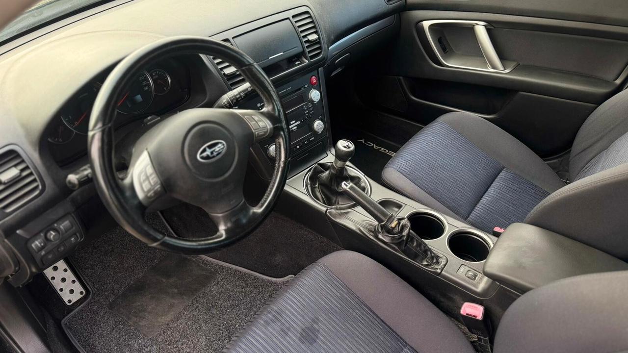 Subaru Legacy 2.0D 16V Station Wagon 2009