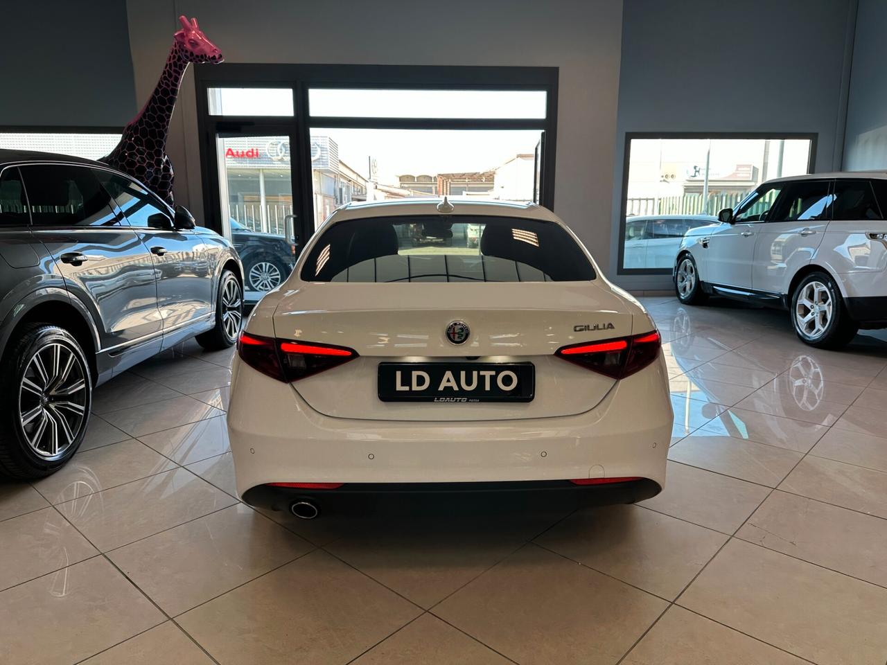 Alfa Romeo Giulia 2.2 Turbodiesel 150 CV AT8 Super PARI AL NUOVO