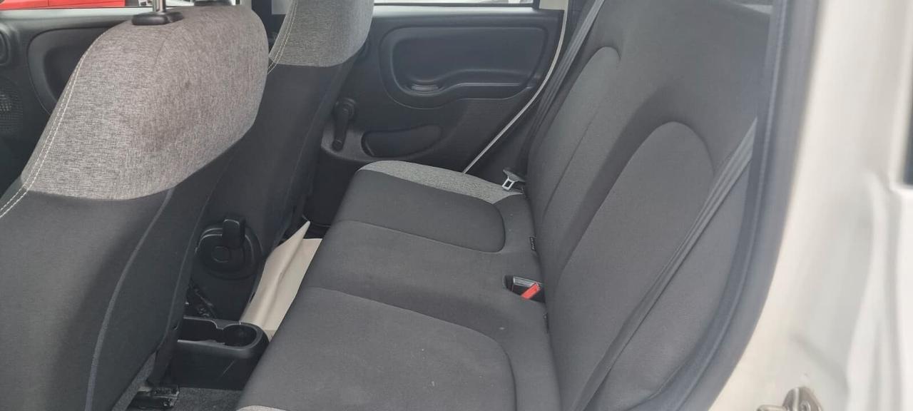 Fiat Panda 1.0 FireFly S&S Hybrid Red