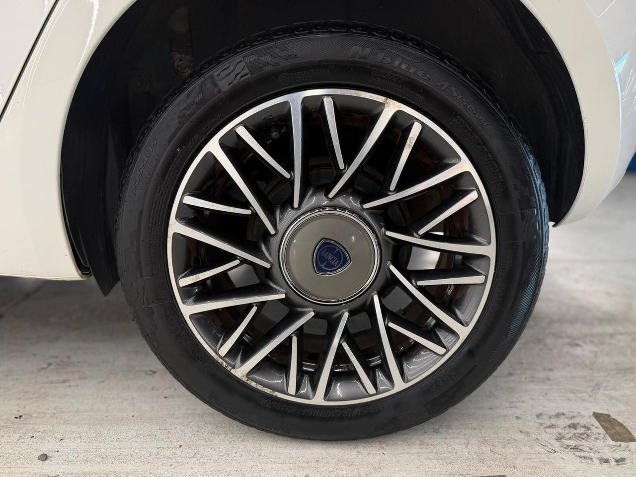 Lancia Ypsilon 1.3 MJT 16V 95 CV 5 porte S&S Platinum-KM CERTIFICATI-PERMUTE-12 MESI GARANZIA